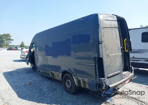 2019 Mercedes-Benz Sprinter 2500 High Roof V6 z USA, uszkodzony, nr VIN WD4PF1CD9KP131199